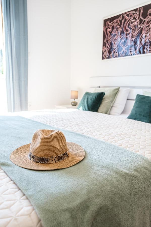 Guest House Barbara Nerezisca ภายนอก รูปภาพ